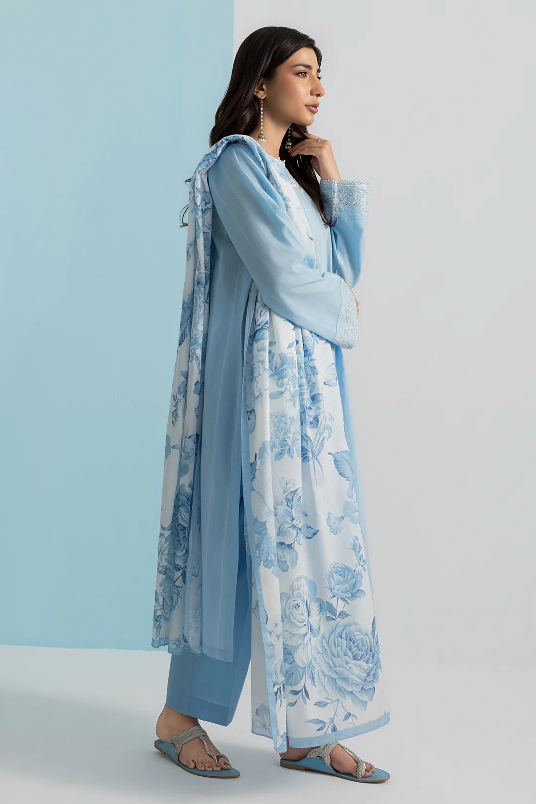 Embroidered Kurta Dupatta Trouser - 1717 - Image 7