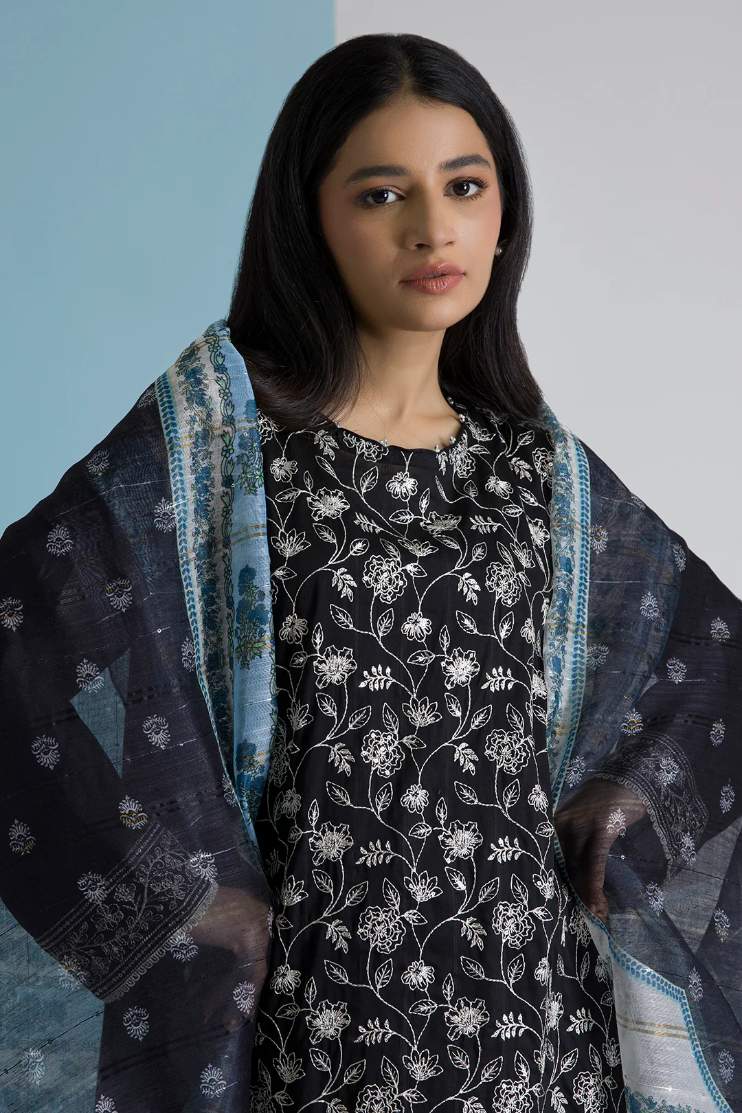 Embroidered Kurta Dupatta Trouser - 1784 - Image 2