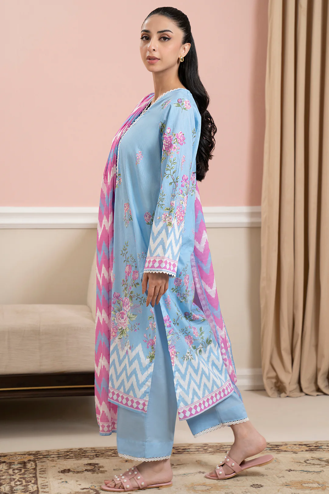 Kurta Dupatta Trouser - 1929 - Image 4