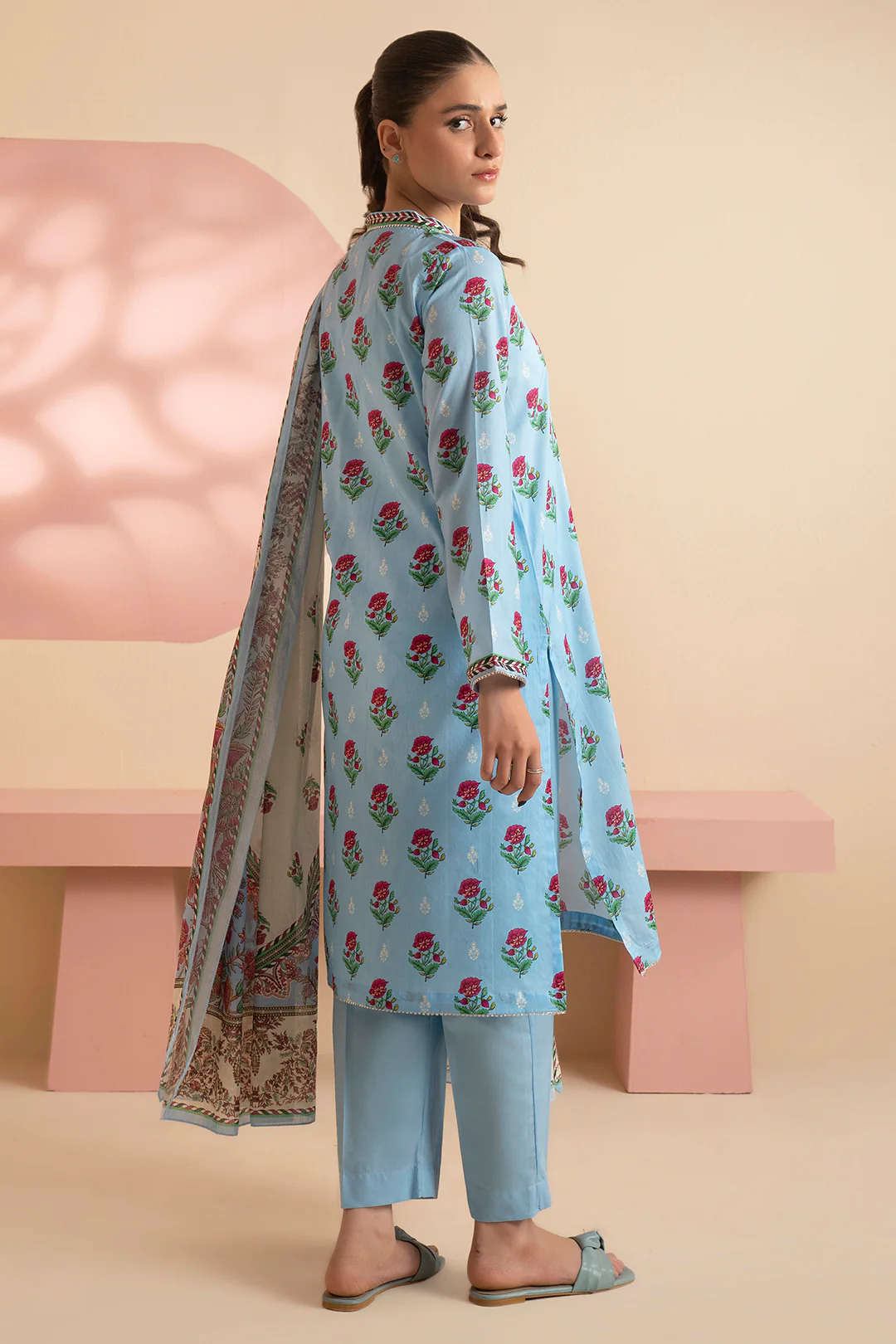 Kurta Dupatta Trouser - 1930 - Image 6