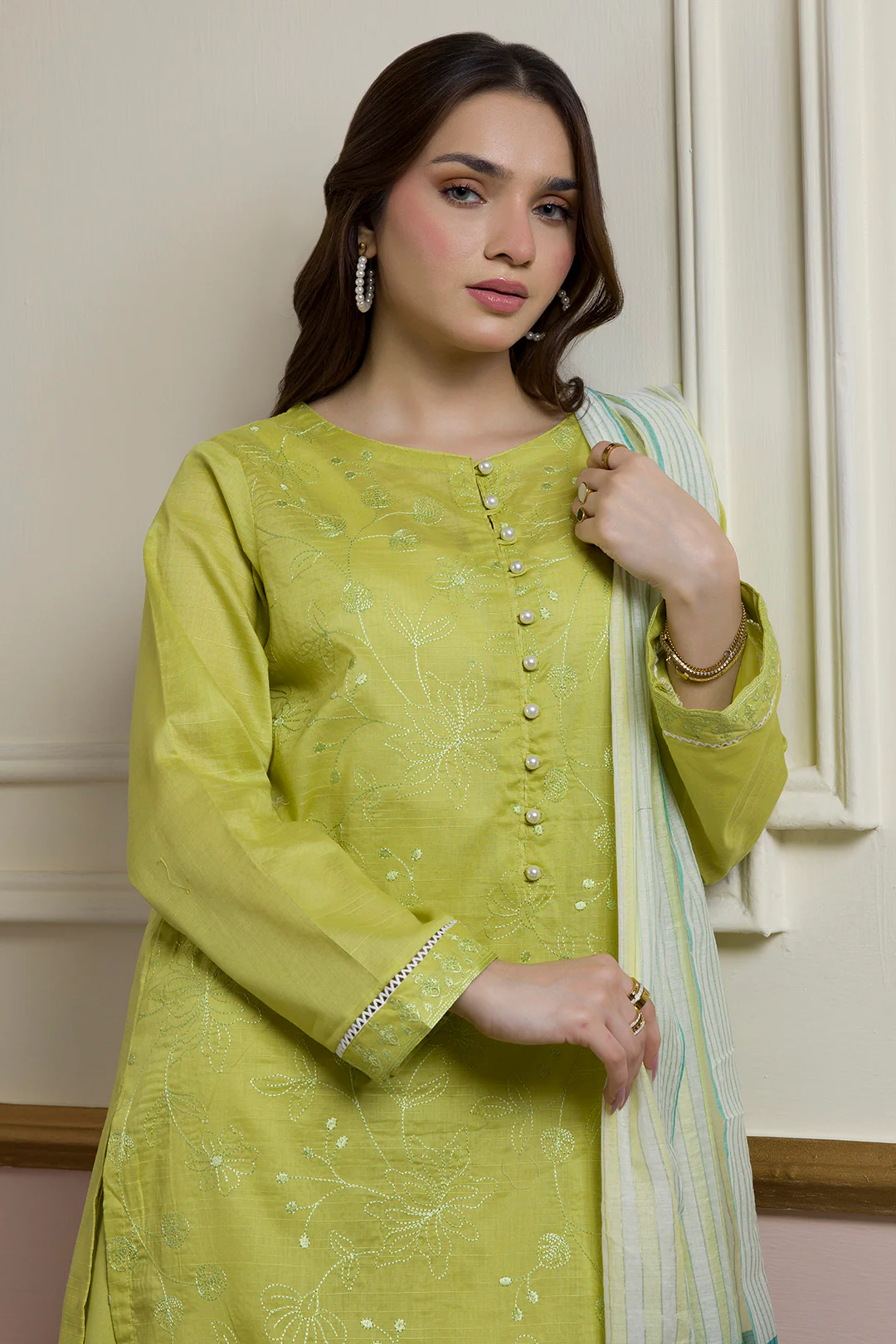 Embroidered Kurta Dupatta Trouser - 1935 - Image 2