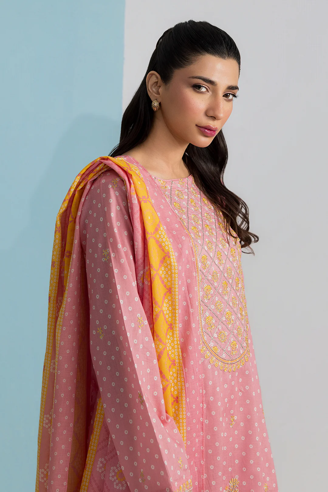 Embroidered Kurta Dupatta Trouser - 1937 - Image 4