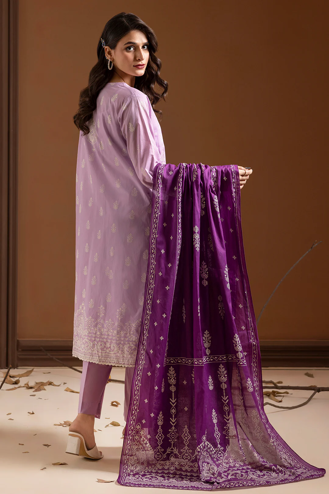 Kurta Dupatta Trouser - 1981 - Image 7