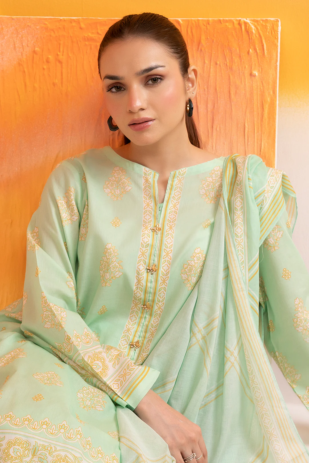 Kurta Dupatta Trouser - 1982 - Image 4