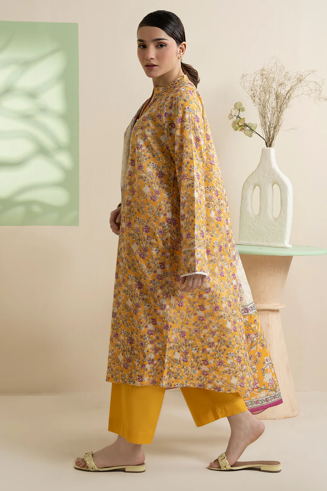 Kurta Dupatta Trouser - 1985 - Image 5