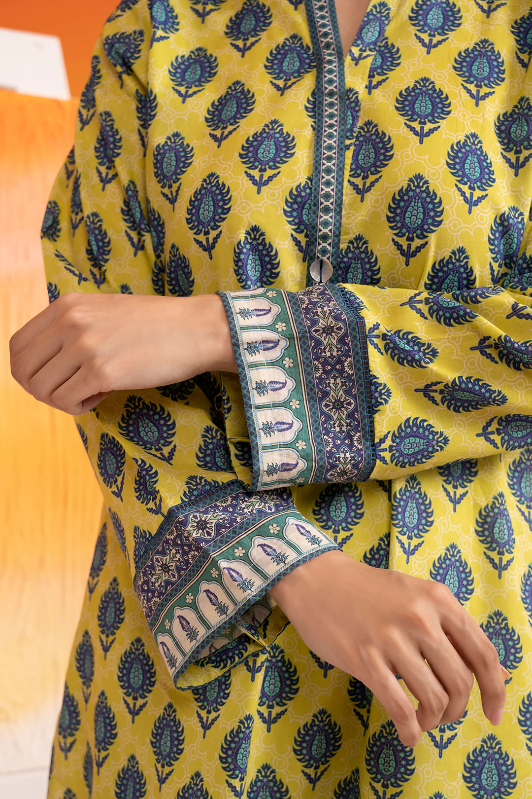 Kurta Dupatta Trouser - 2057 - Image 5