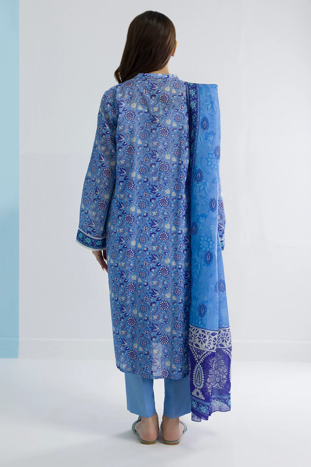 Kurta Dupatta Trouser - 2104 - Image 10