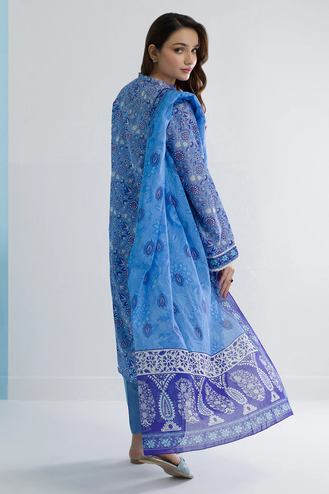 Kurta Dupatta Trouser - 2104 - Image 8