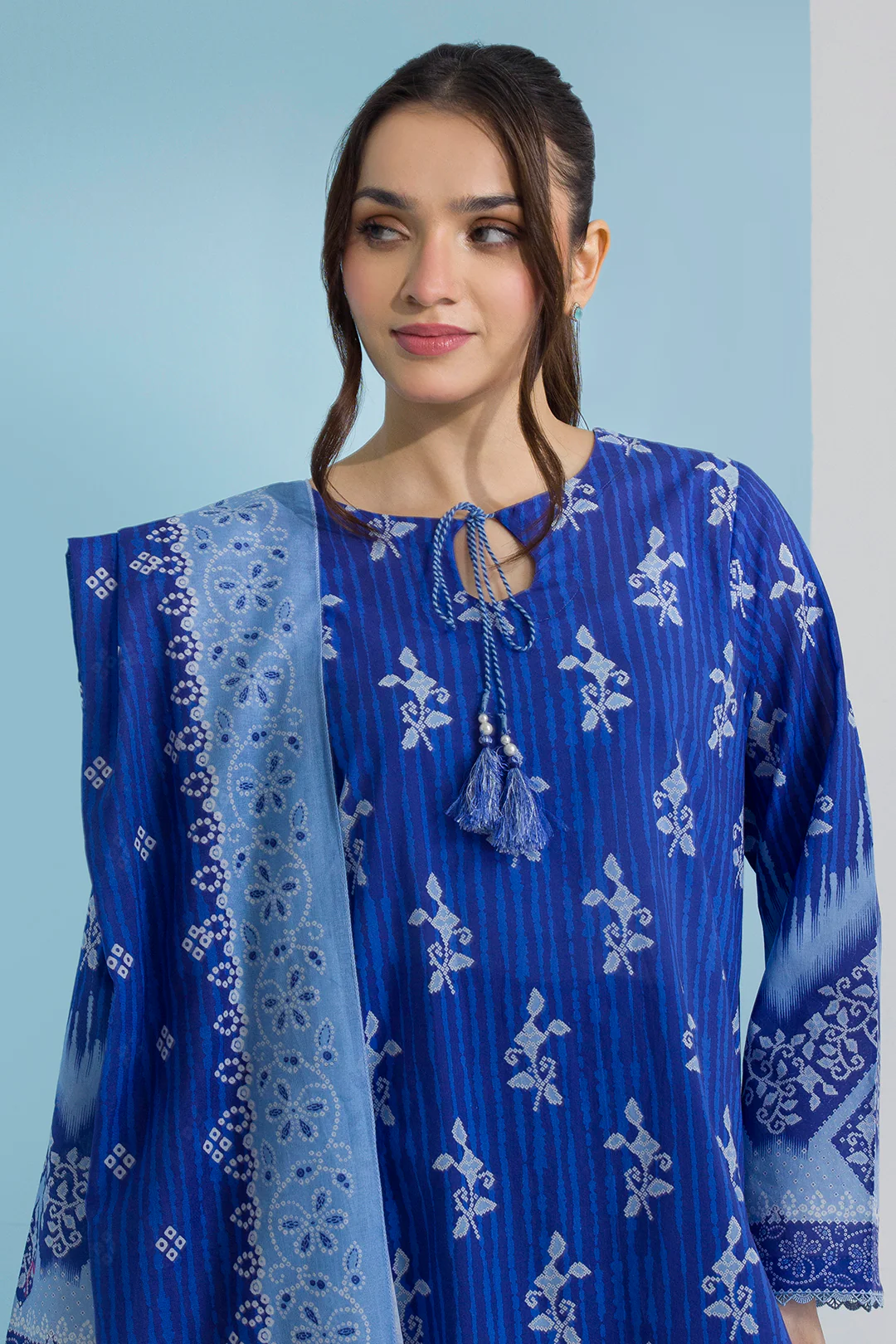 Kurta Dupatta Trouser - 2134 - Image 2