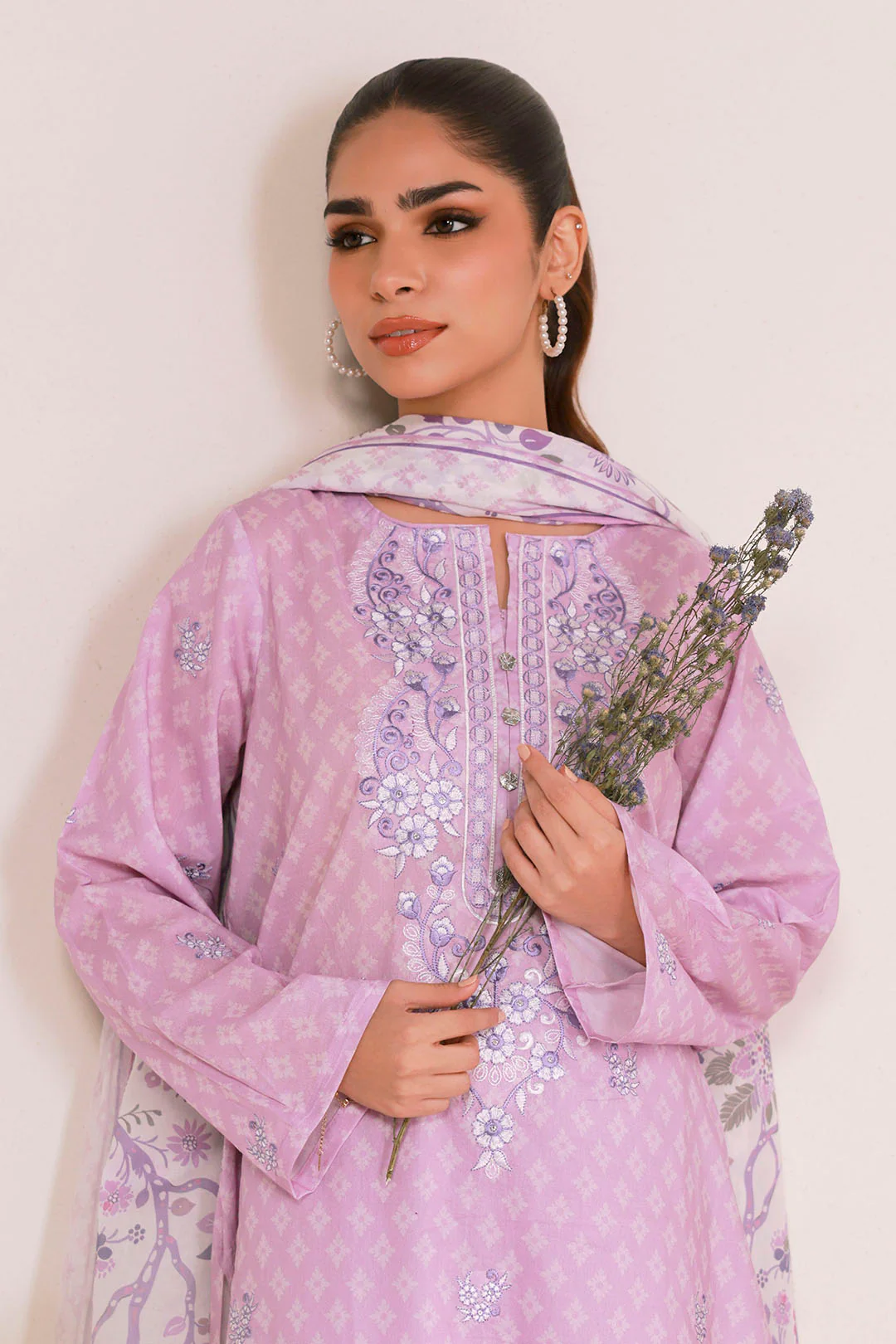 Embroidered Kurta Dupatta Trouser - 2139 - Image 2