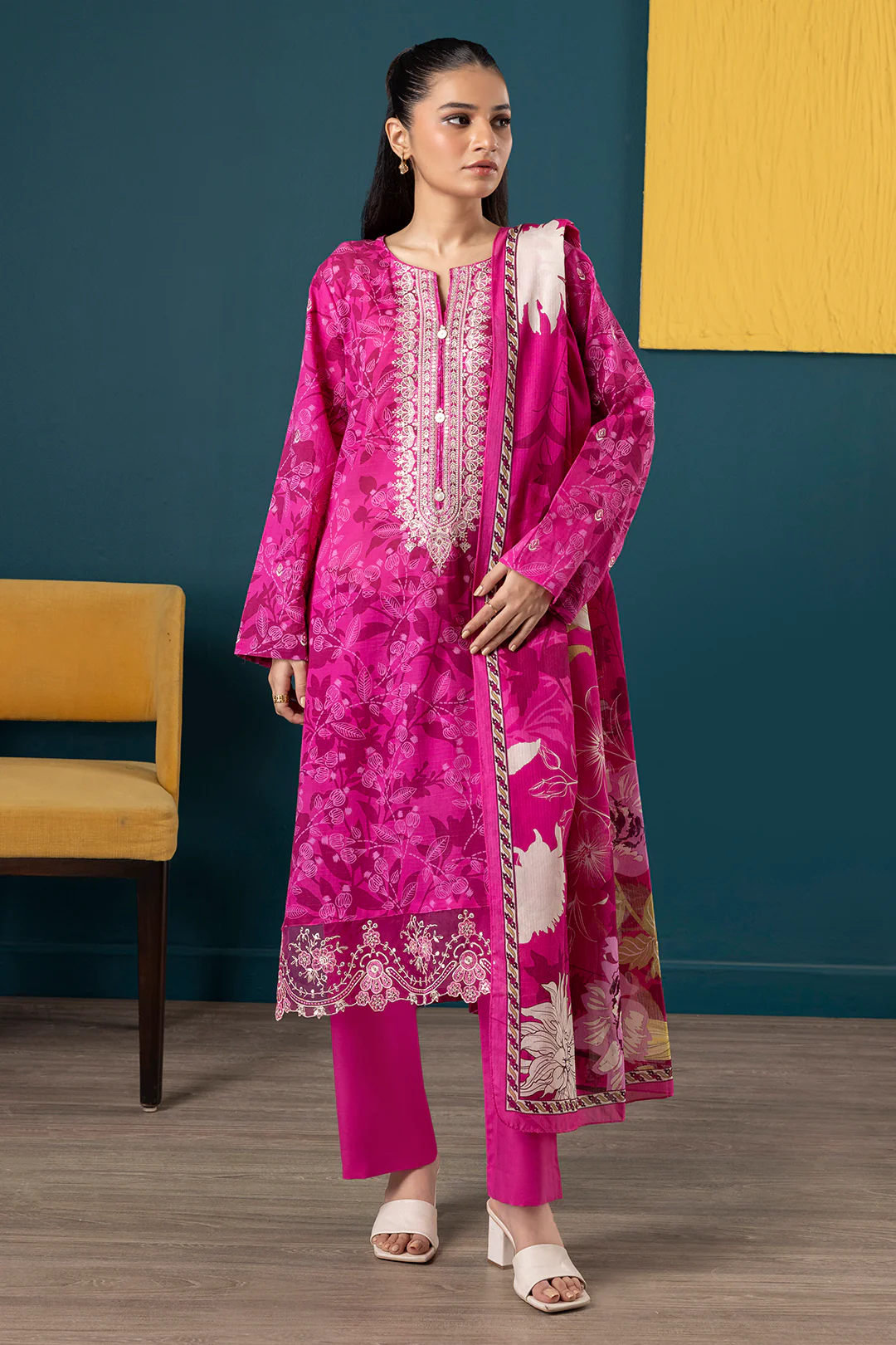 Embroidered Kurta Dupatta Trouser - 2140 - Image 3