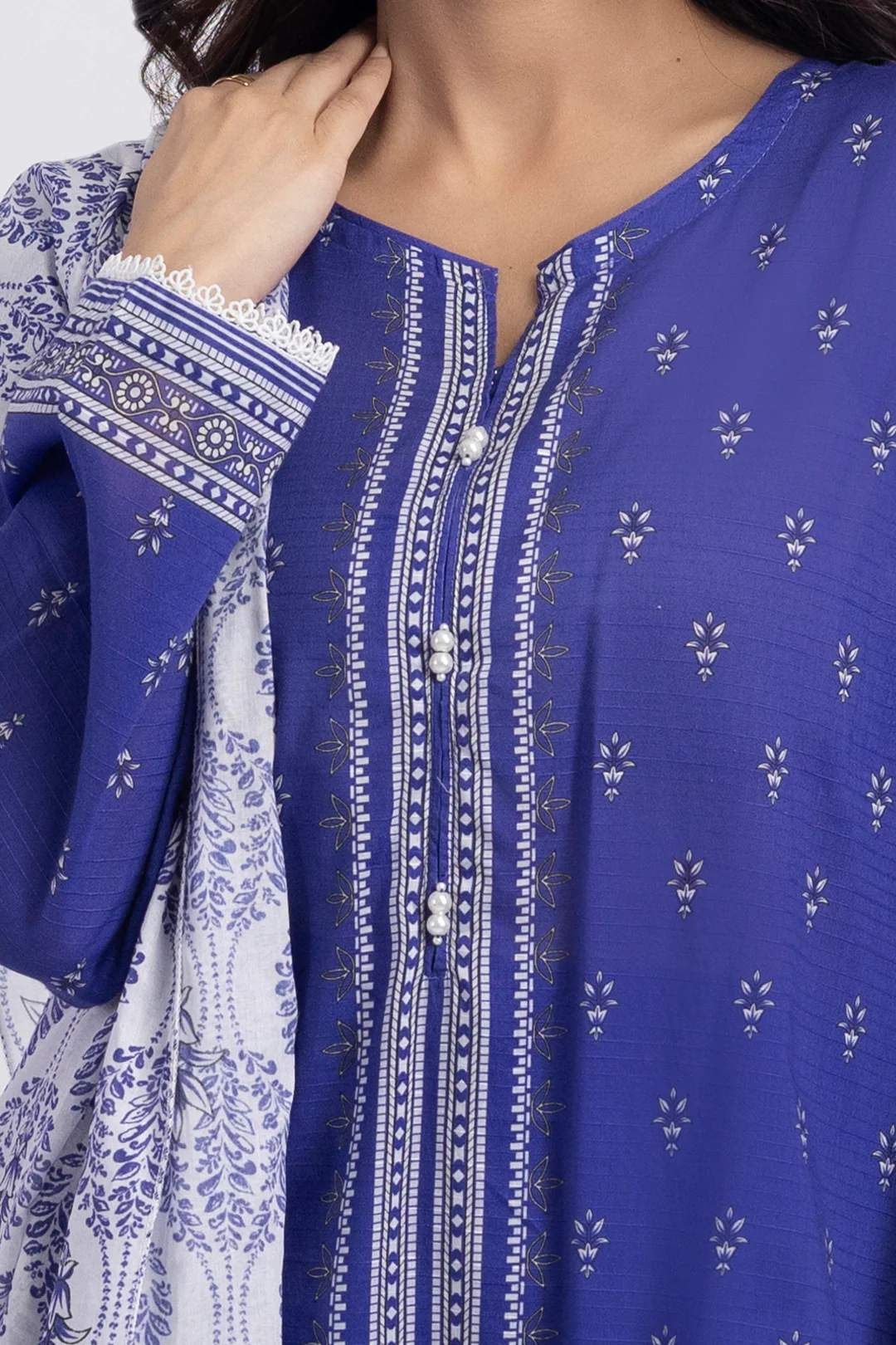 Kurta Dupatta Trouser - 2250 - Image 5