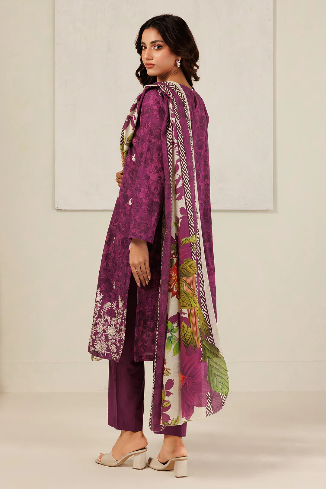 Embroidered Kurta Dupatta Trouser - 2261 - Image 7