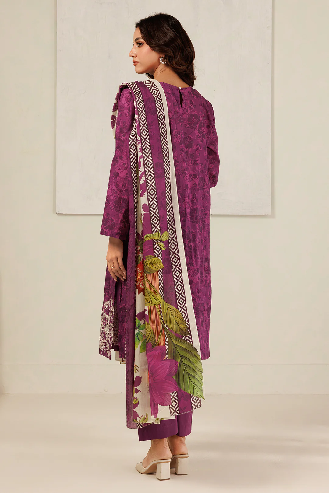 Embroidered Kurta Dupatta Trouser - 2261 - Image 8