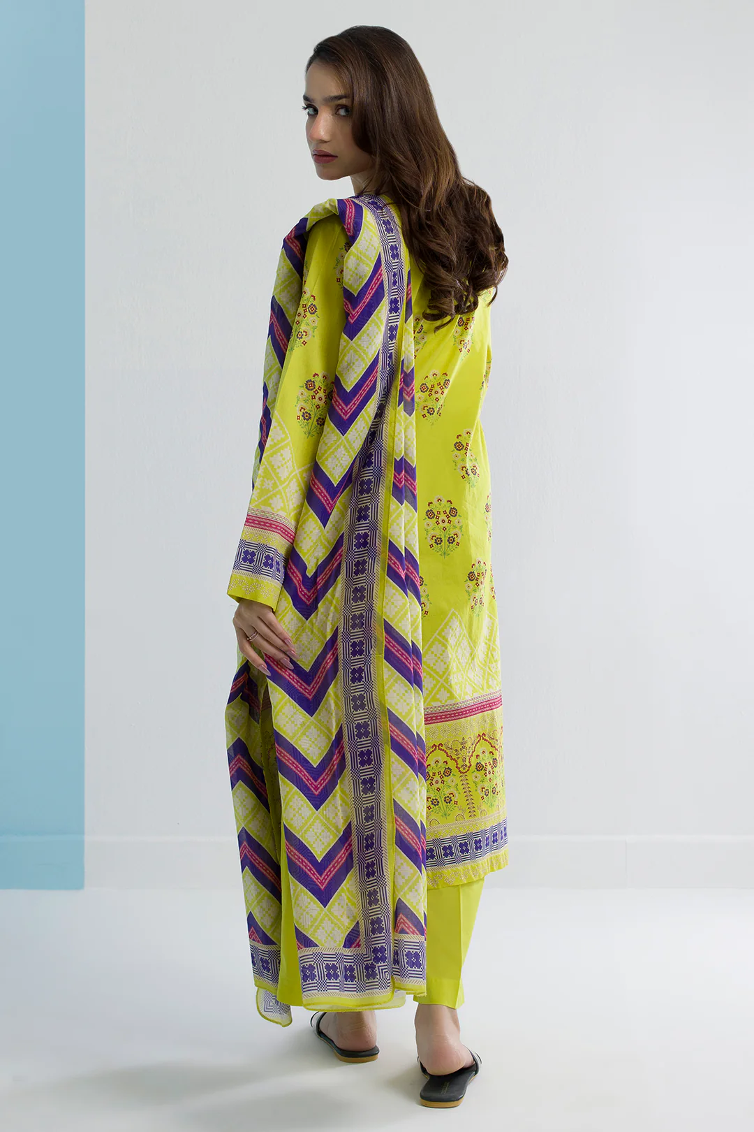 Kurta Dupatta Trouser - 2306 - Image 8