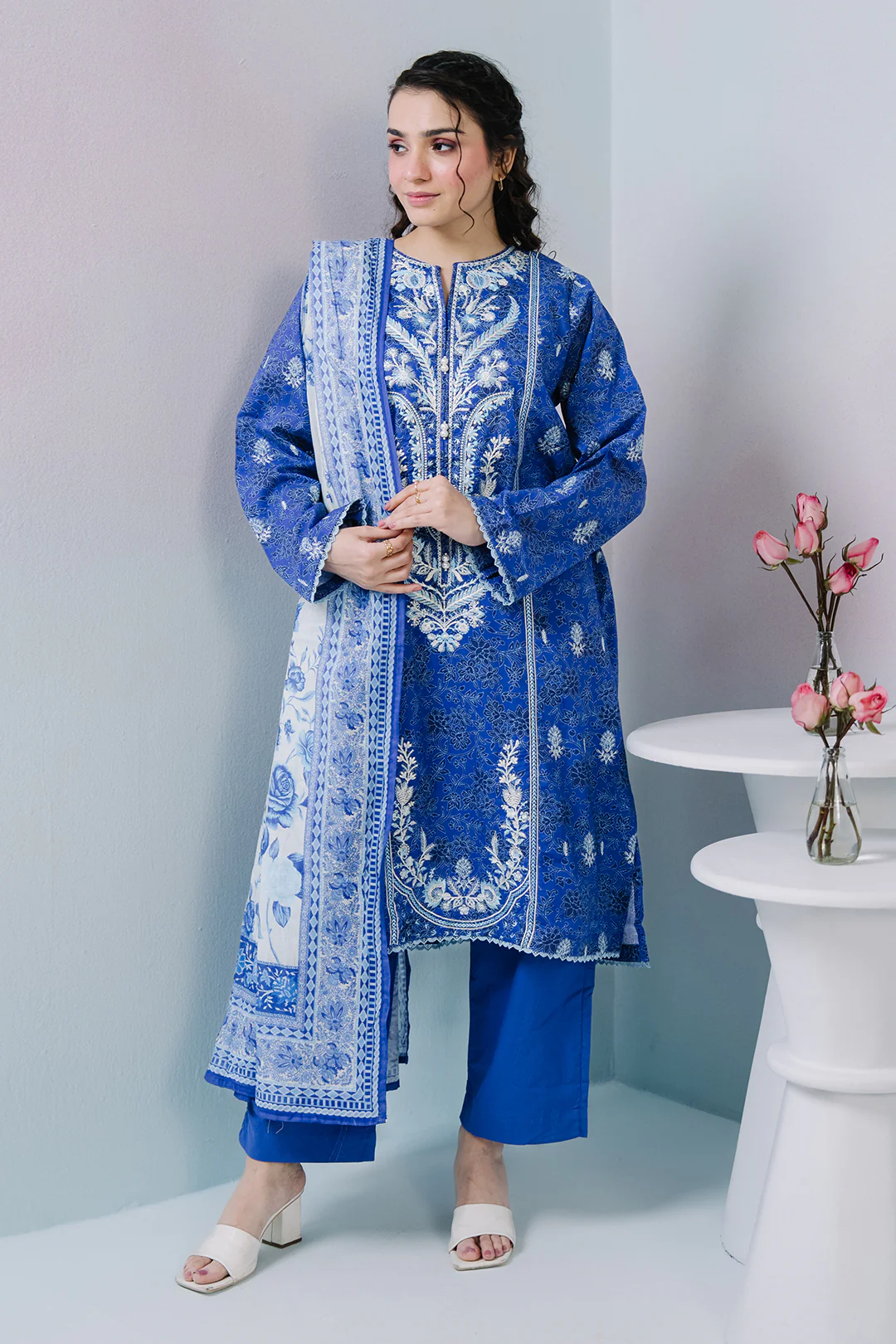 Embroidered Kurta Dupatta Trouser - 2315 - Image 3