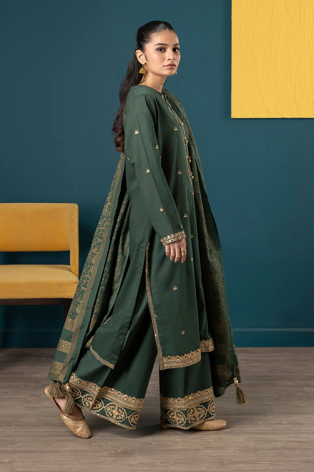 Embroidered Kurta Dupatta Trouser - 2534 - Image 6