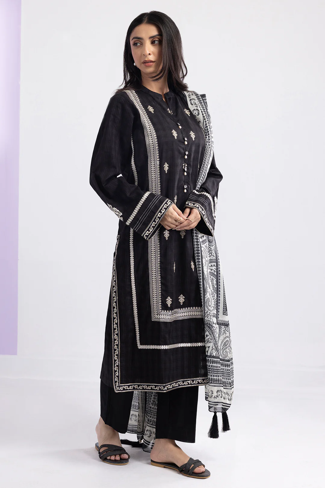 Embroidered Kurta Dupatta Trouser - 2576 - Image 5