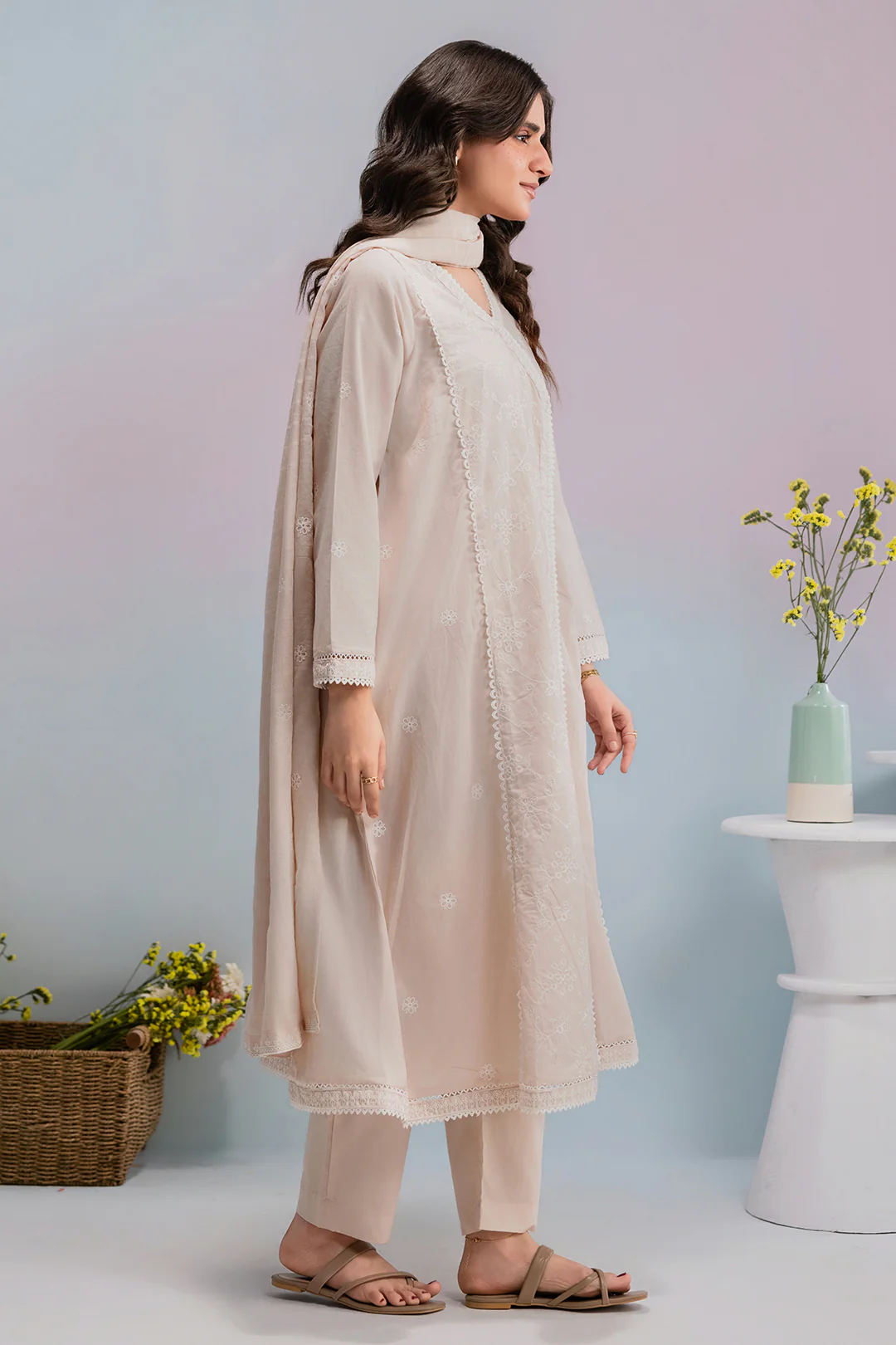 Embroidered Kurta Dupatta Trouser - 2611 - Image 5