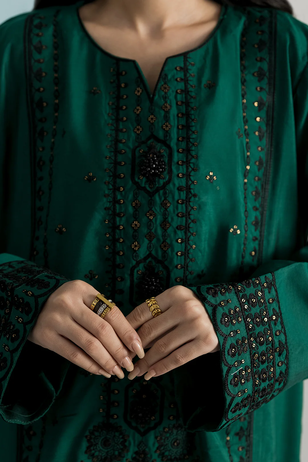 Embroidered Kurta Dupatta Trouser - 2687 - Image 4