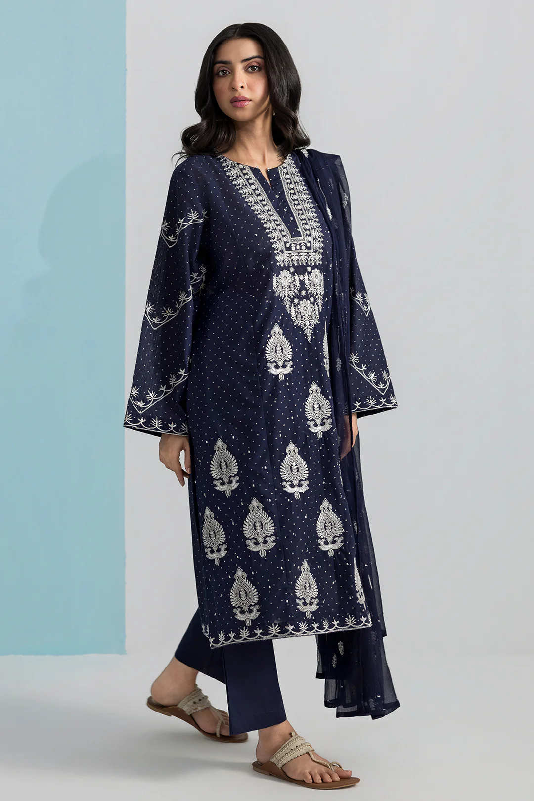 Embroidered Kurta Dupatta Trouser - 2688 - Image 6