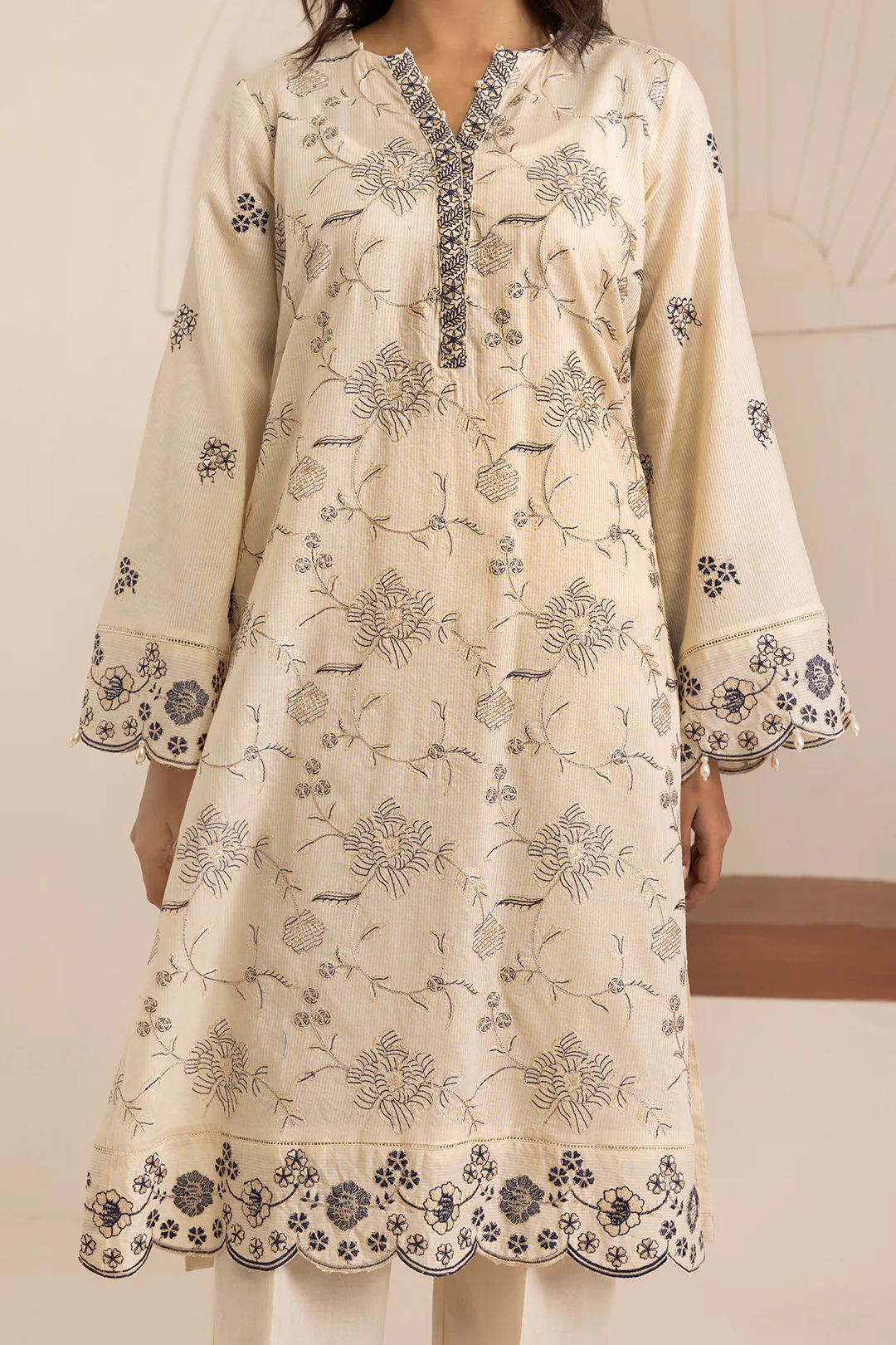 Embroidered Kurta Dupatta Trouser - 2836 - Image 4