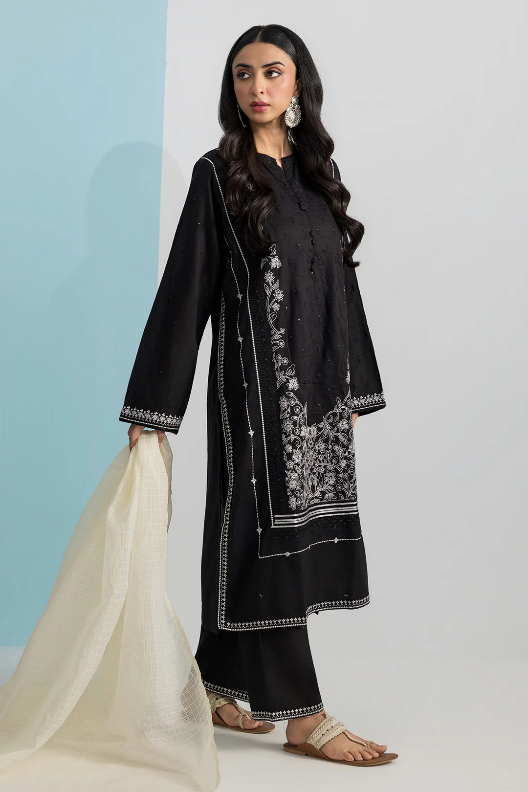 Embroidered Kurta Dupatta Trouser - 2838 - Image 3