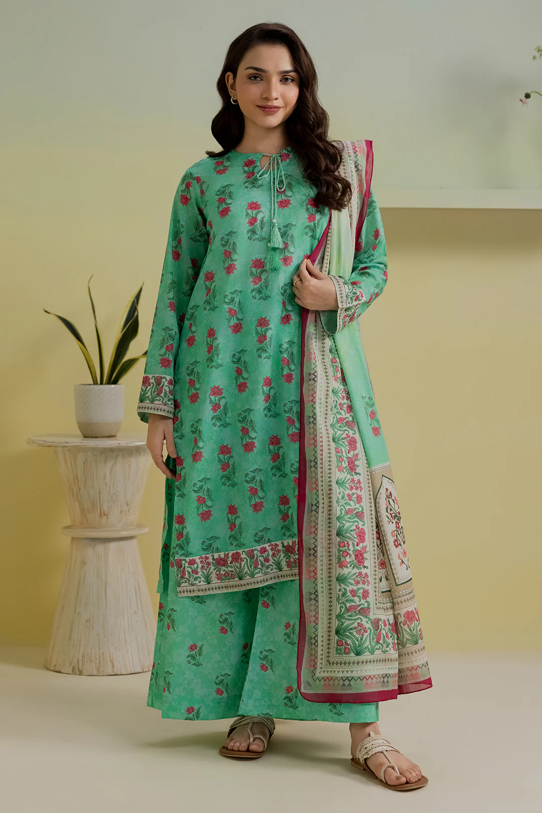 Kurta Dupatta Trouser - 1951 - Image 3