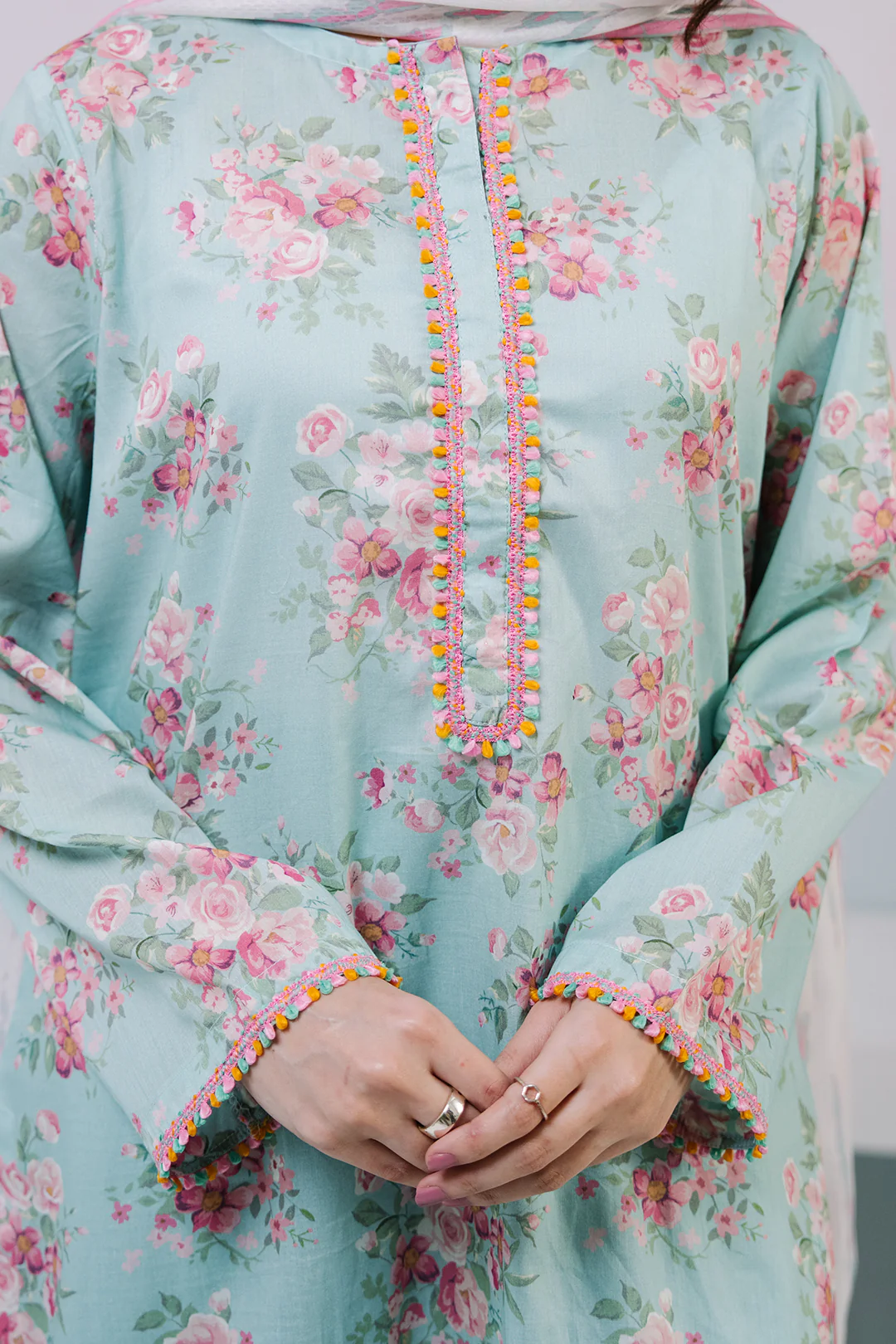 Kurta Dupatta Trouser - 2150 - Image 3