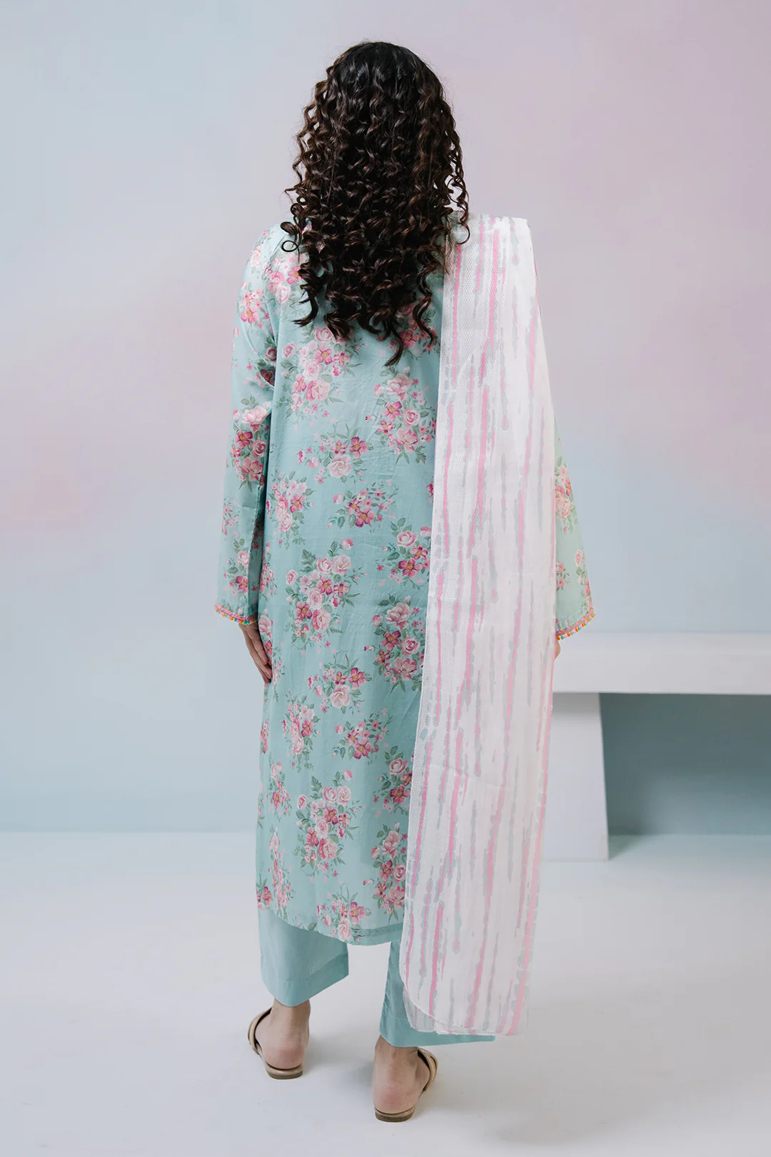 Kurta Dupatta Trouser - 2150 - Image 4