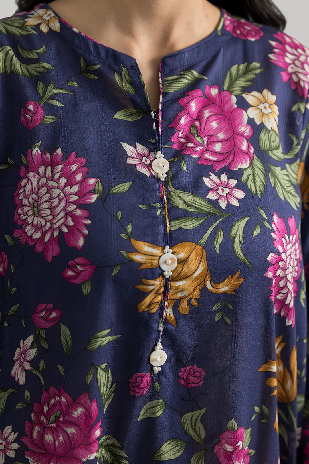 Kurta Dupatta Trouser - 2159 - Image 4