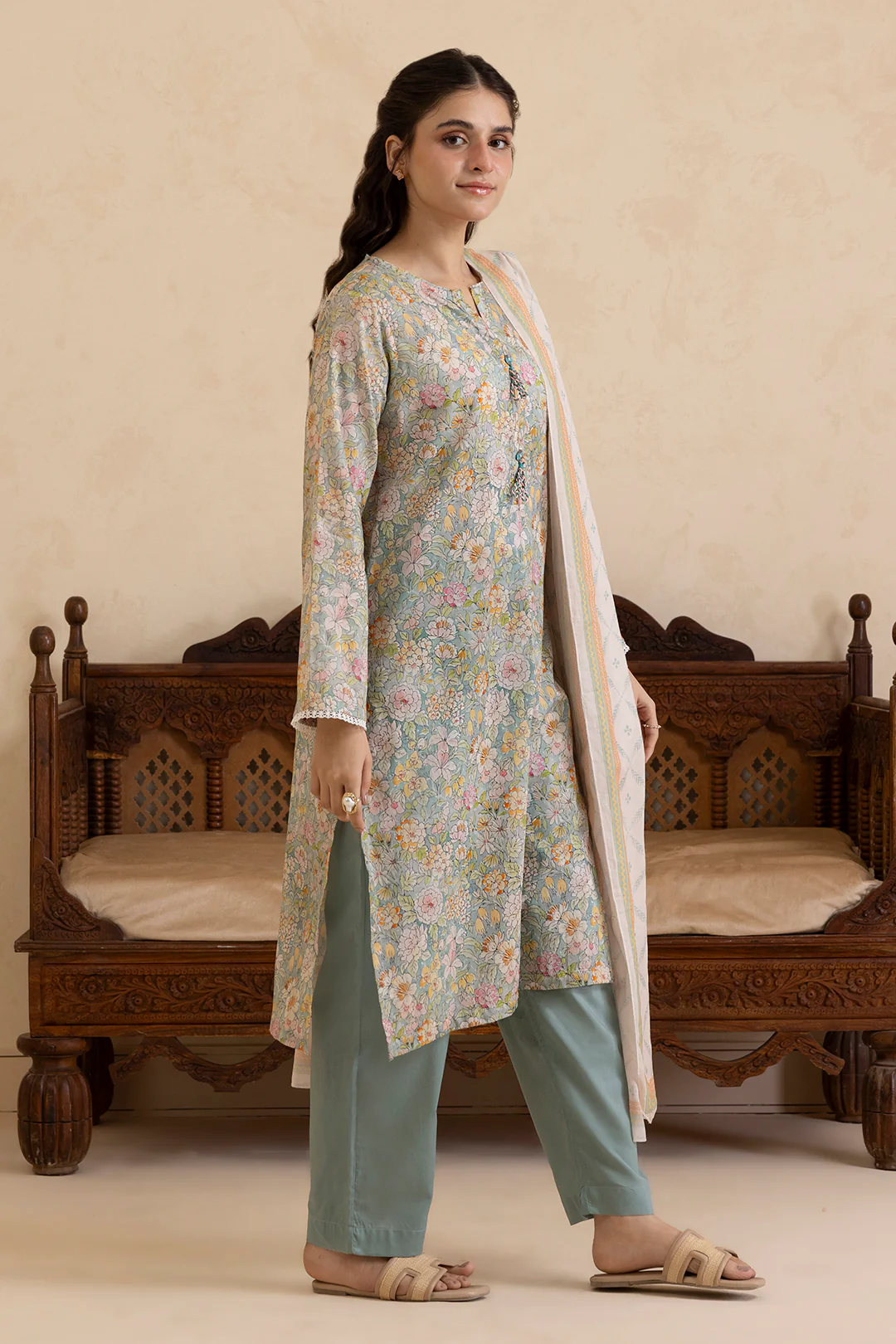 Kurta Dupatta Trouser - 2184 - Image 3