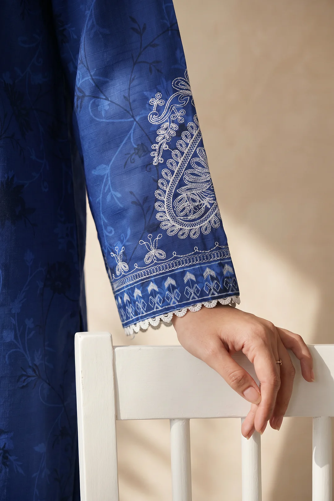 Embroidered Kurta Dupatta Trouser - 2192 - Image 5