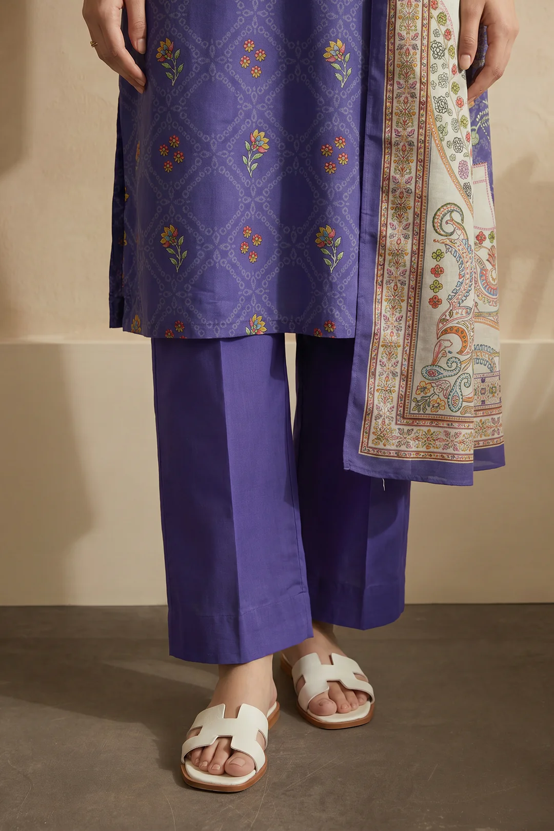 Kurta Dupatta Trouser - 2440 - Image 4
