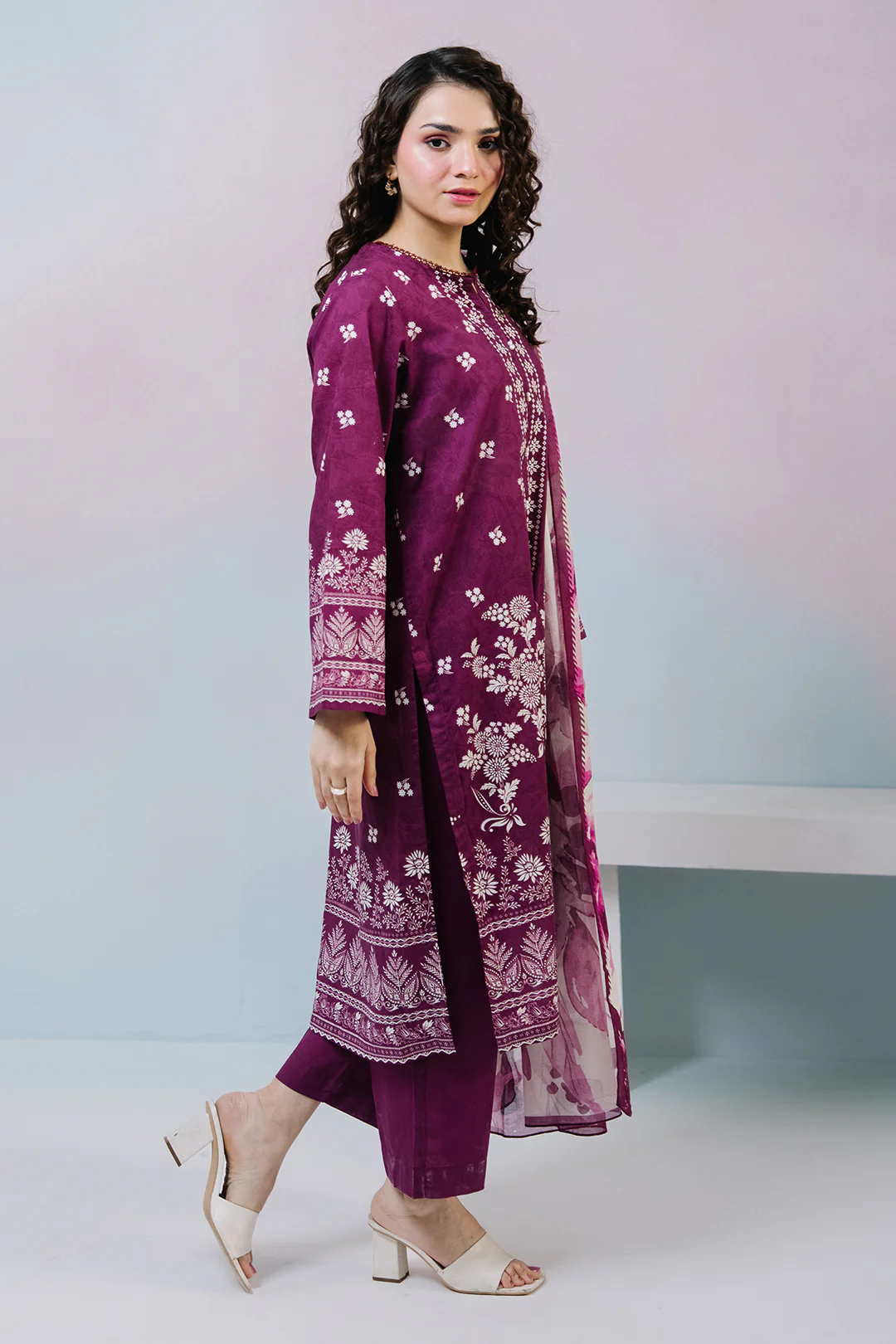 Kurta Dupatta Trouser - 2457 - Image 5
