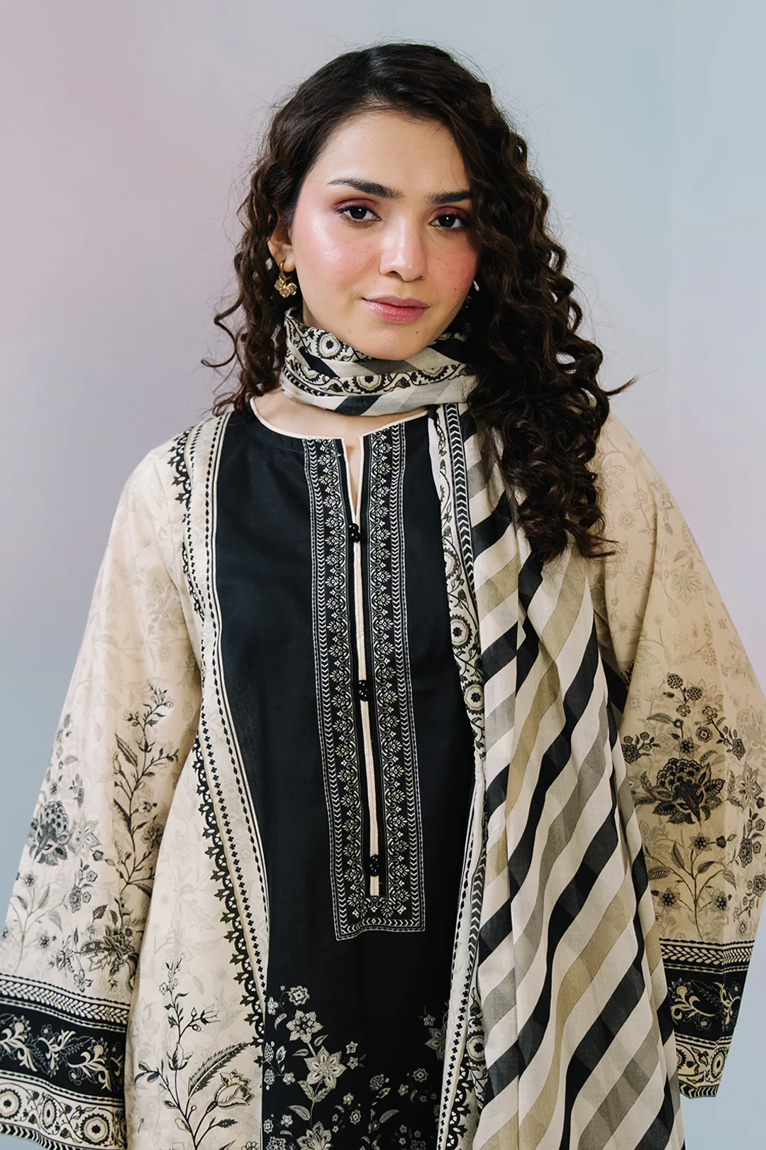Kurta Dupatta Trouser - 2459 - Image 3