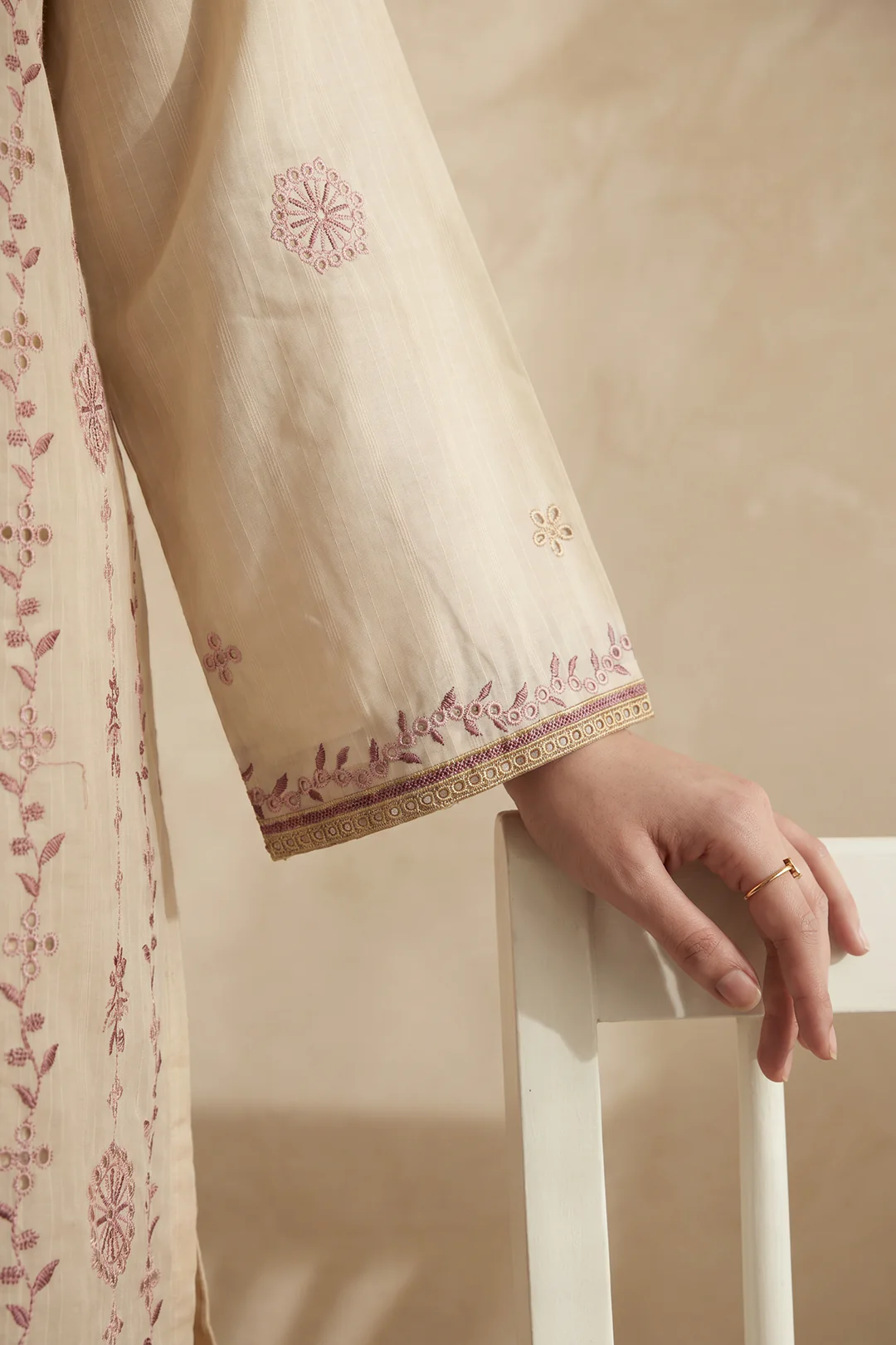 Embroidered Kurta Dupatta Trouser - 3725 - Image 5