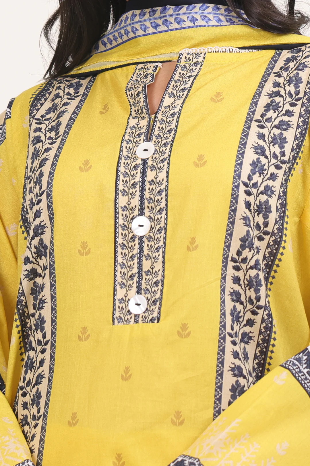 Kurta Dupatta Trouser - 1495 - Image 4