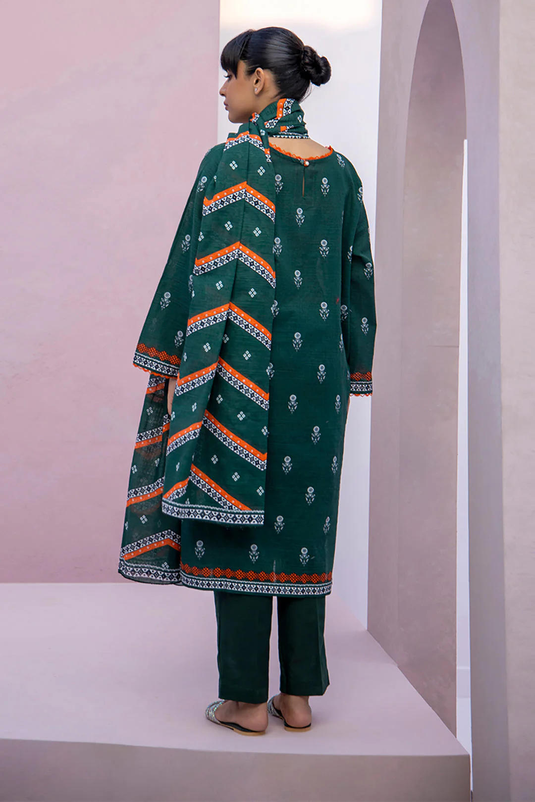 Kurta Dupatta Trouser - 1527 - Image 5
