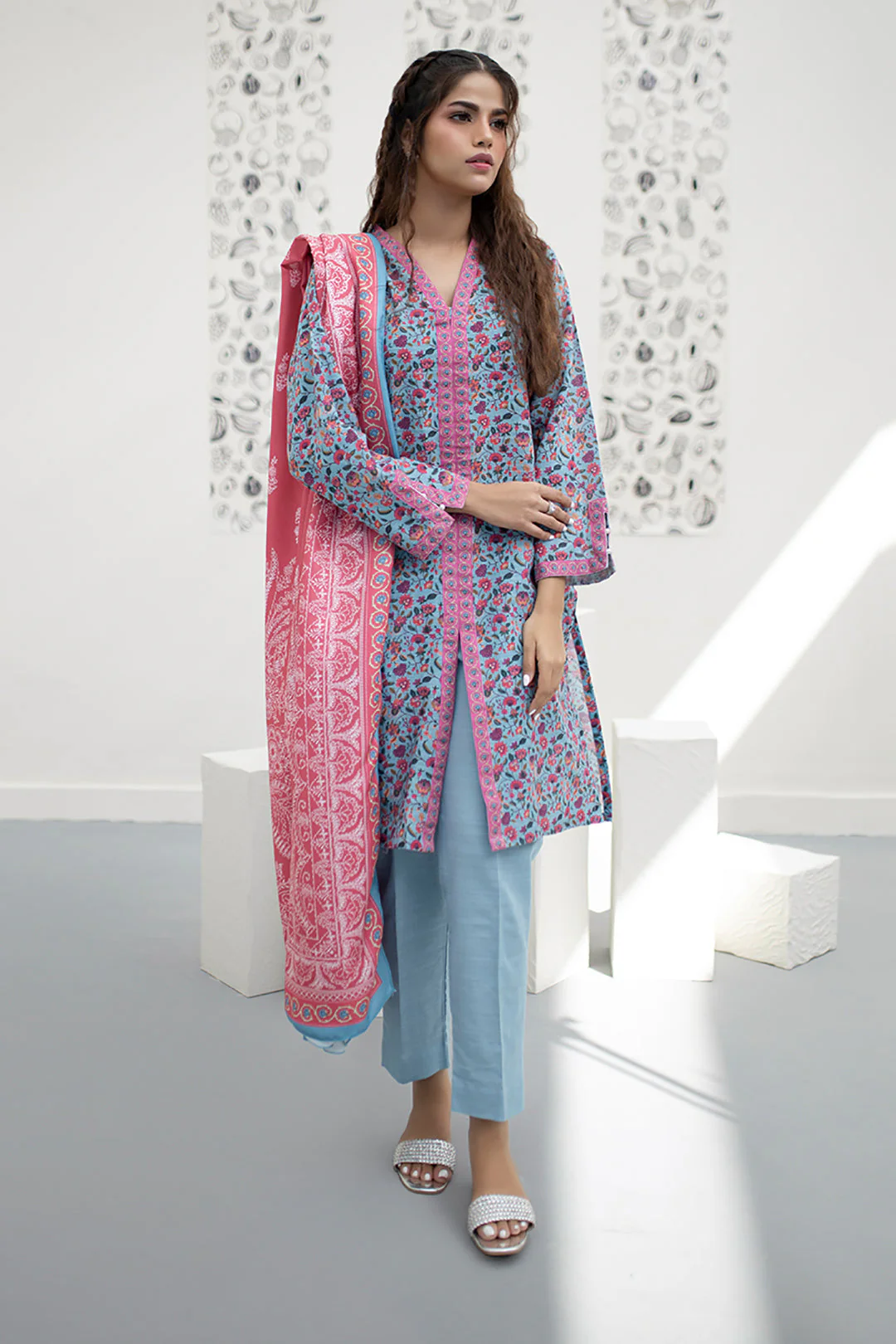 Kurta Dupatta Trouser - 1541 - Image 2