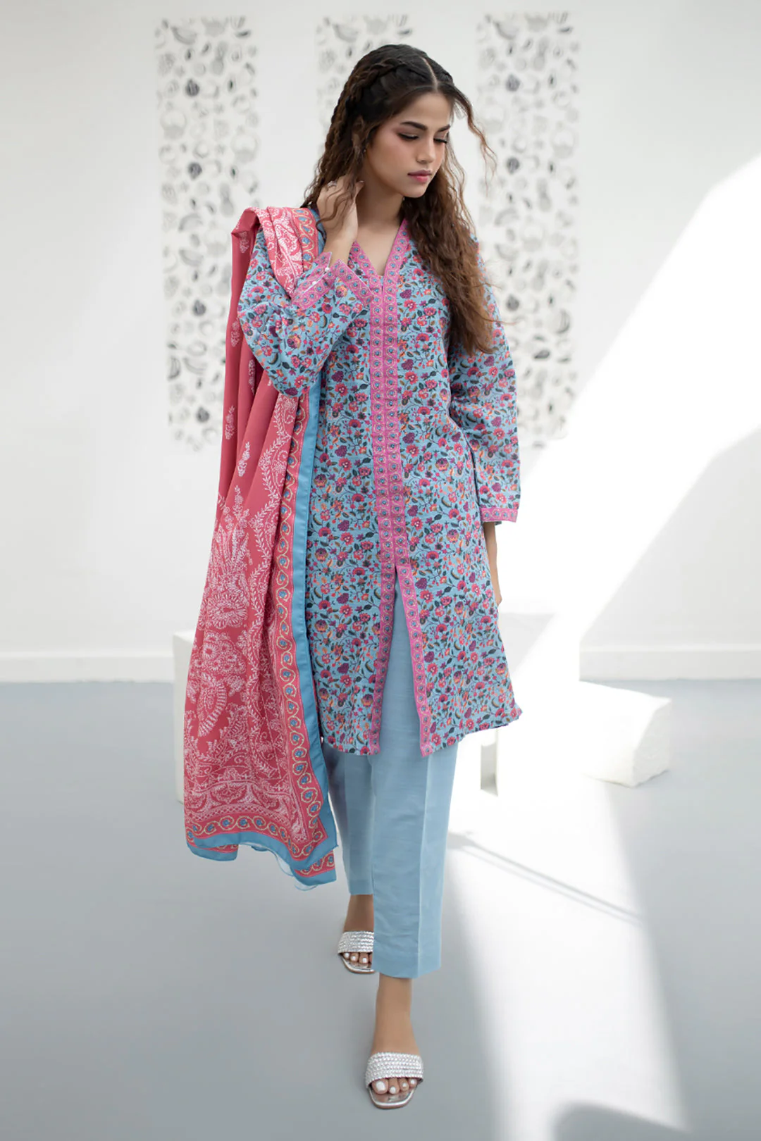 Kurta Dupatta Trouser - 1541 - Image 3