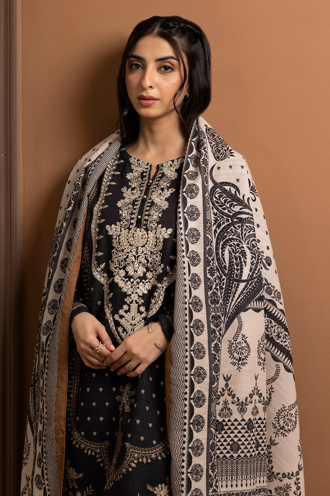 Embroidered Kurta Dupatta Trouser - 3014 - Image 6
