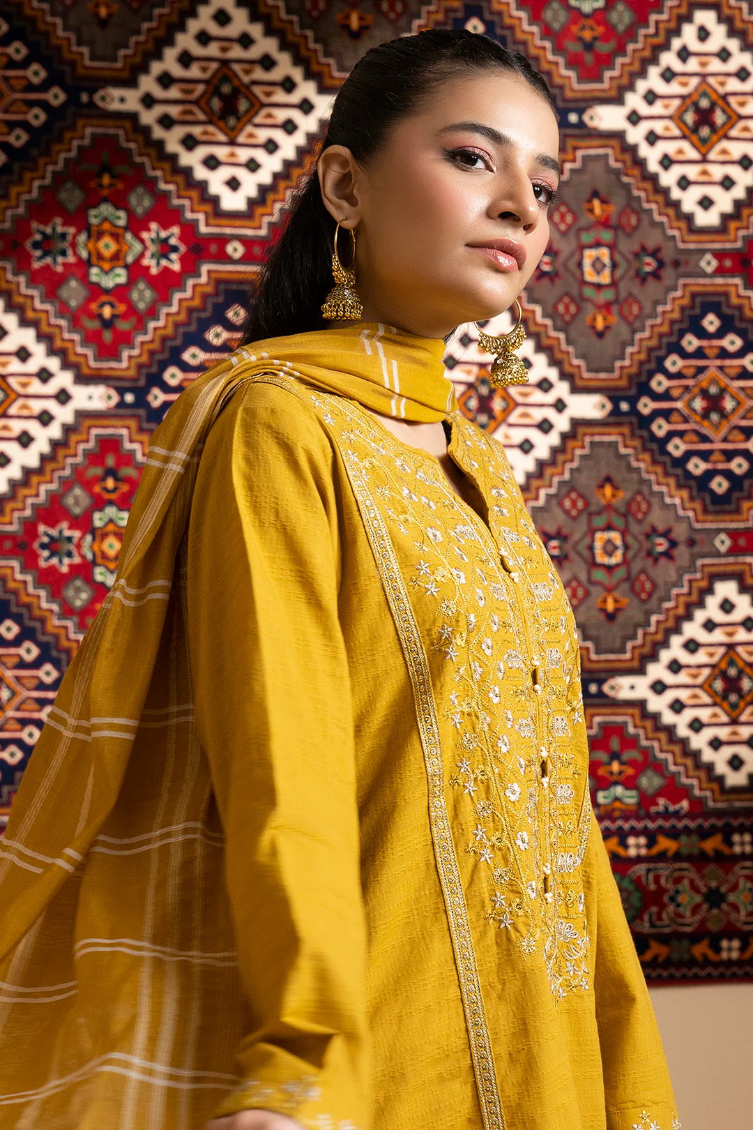 Embroidered Kurta Dupatta Trouser - 3354 - Image 5