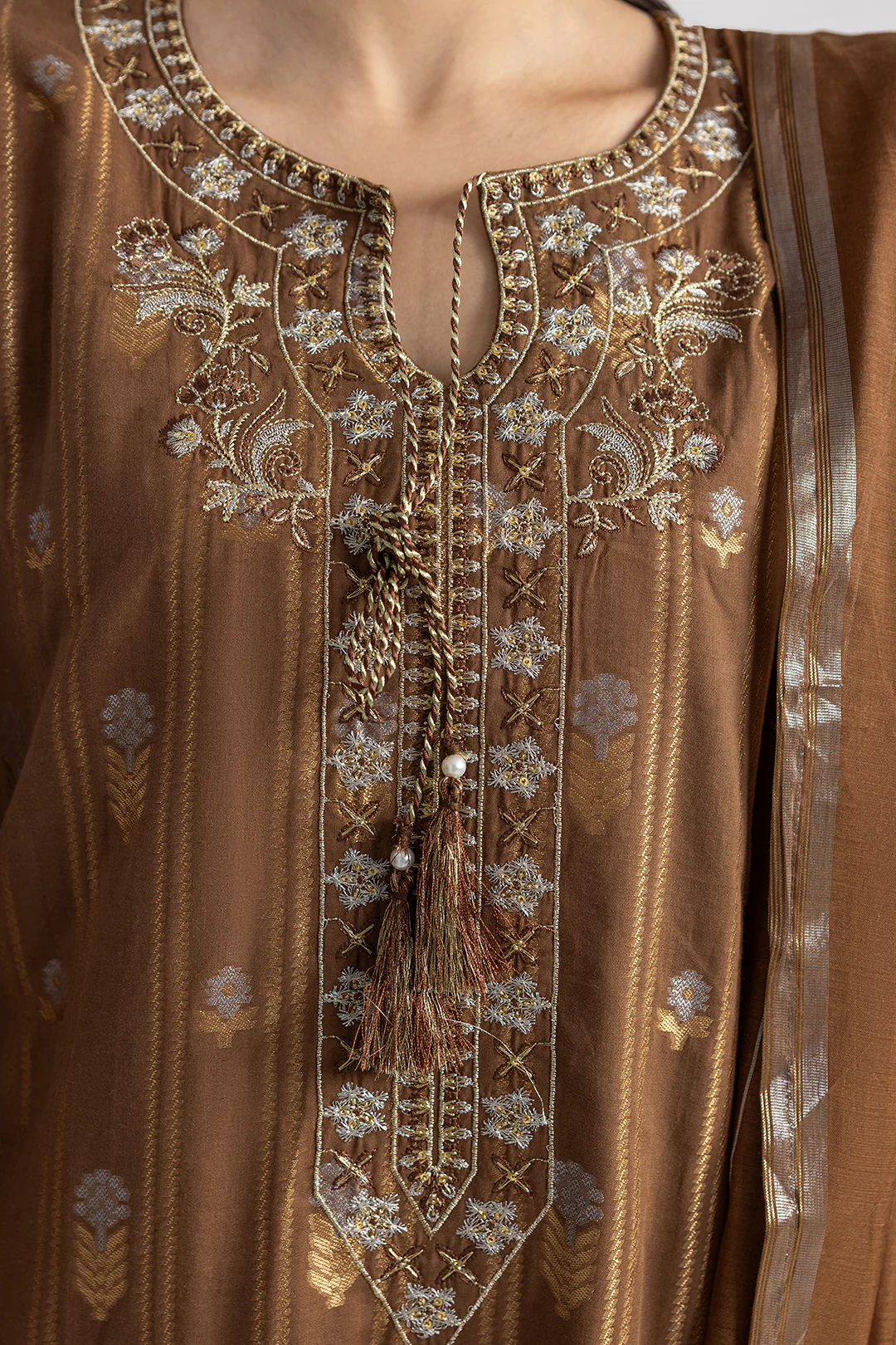 Embroidered Kurta Dupatta Trouser - 2530 - Image 7