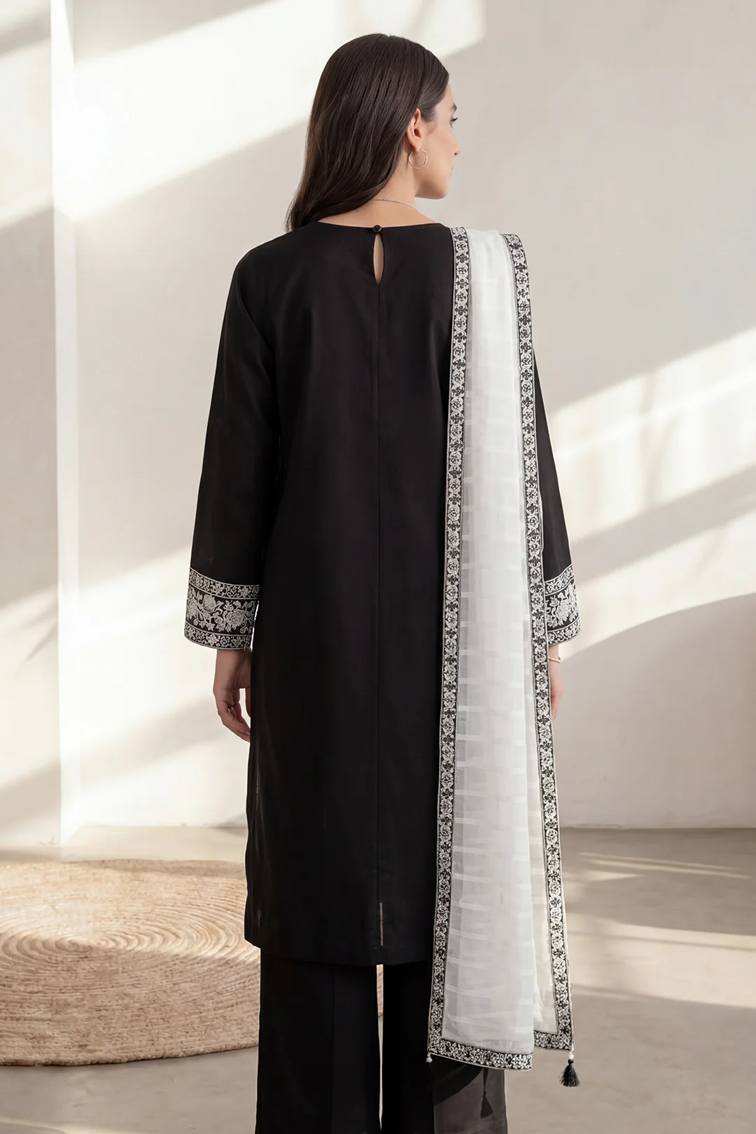 Embroidered Kurta Dupatta Trouser - 2553 - Image 6
