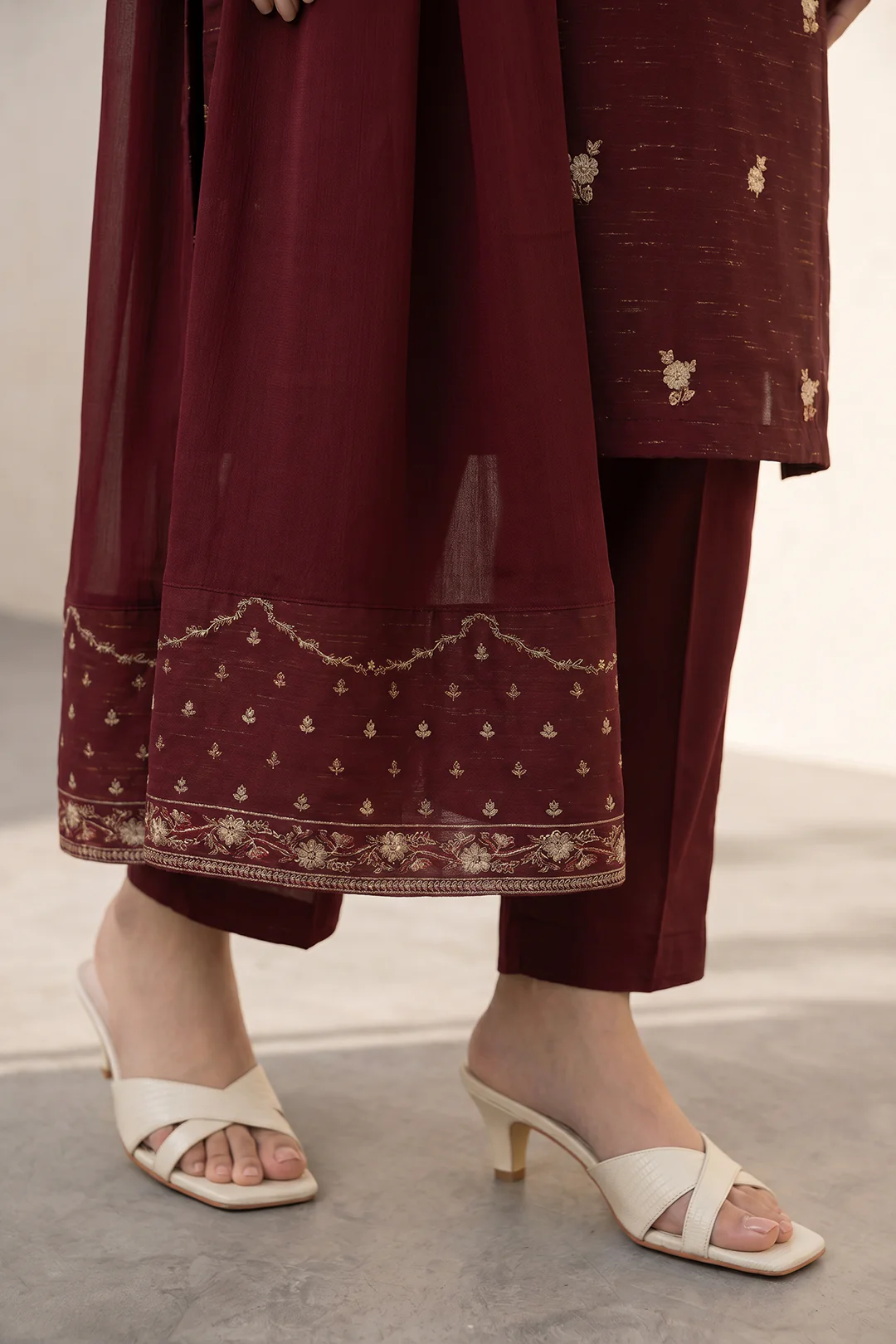 Embroidered Kurta Dupatta Trouser - 2557 - Image 3