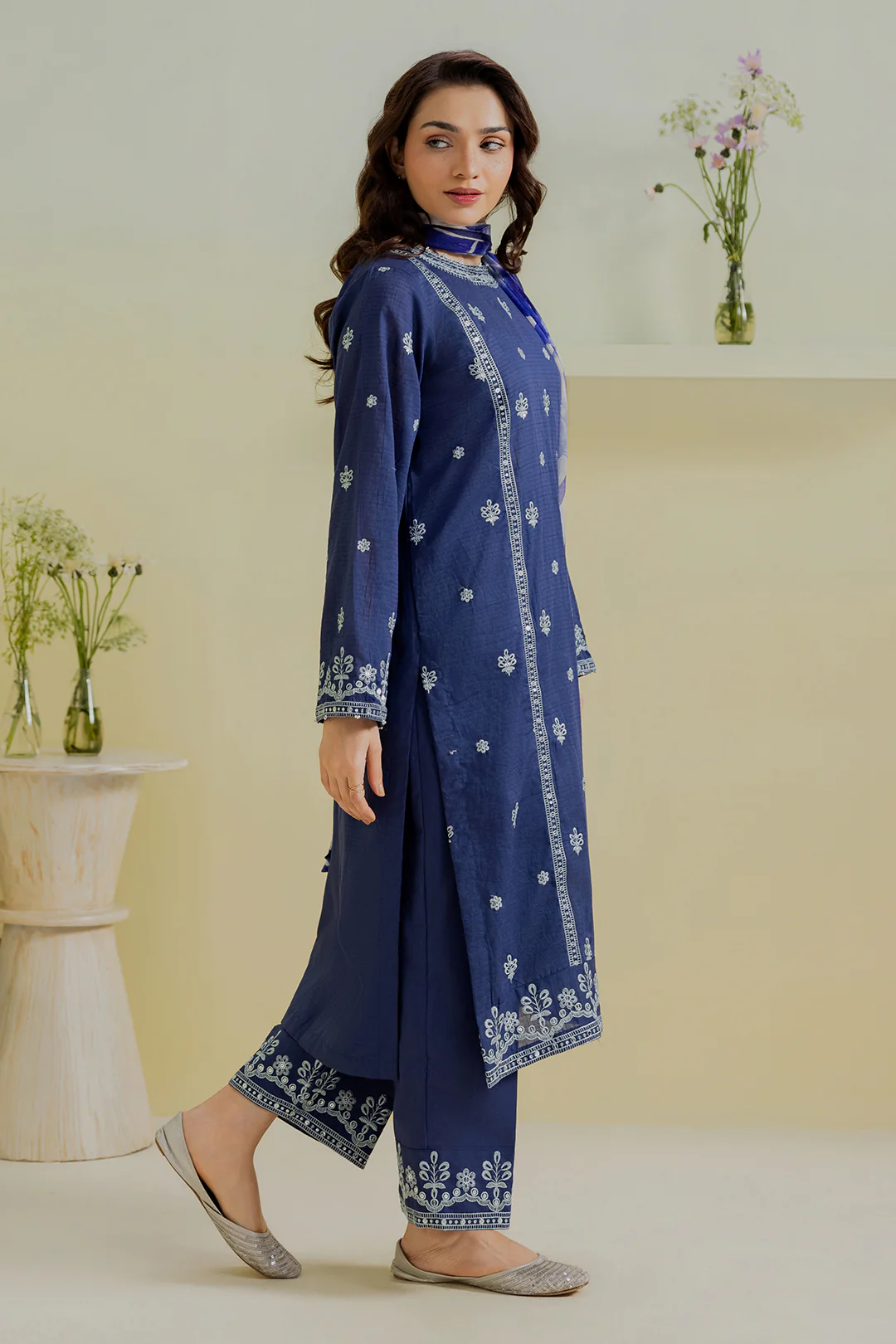 Embroidered Kurta Dupatta Trouser - 2560 - Image 12