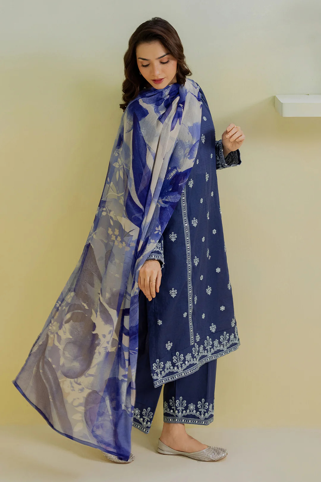 Embroidered Kurta Dupatta Trouser - 2560 - Image 15