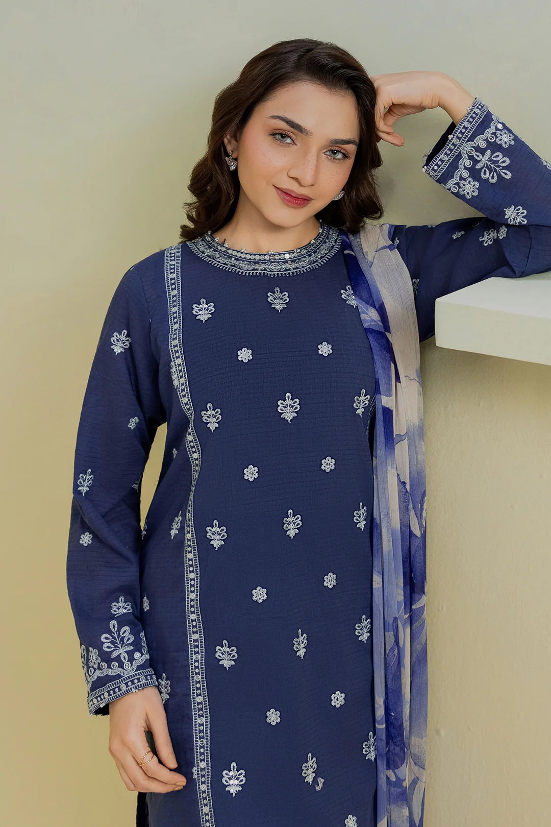 Embroidered Kurta Dupatta Trouser - 2560 - Image 2