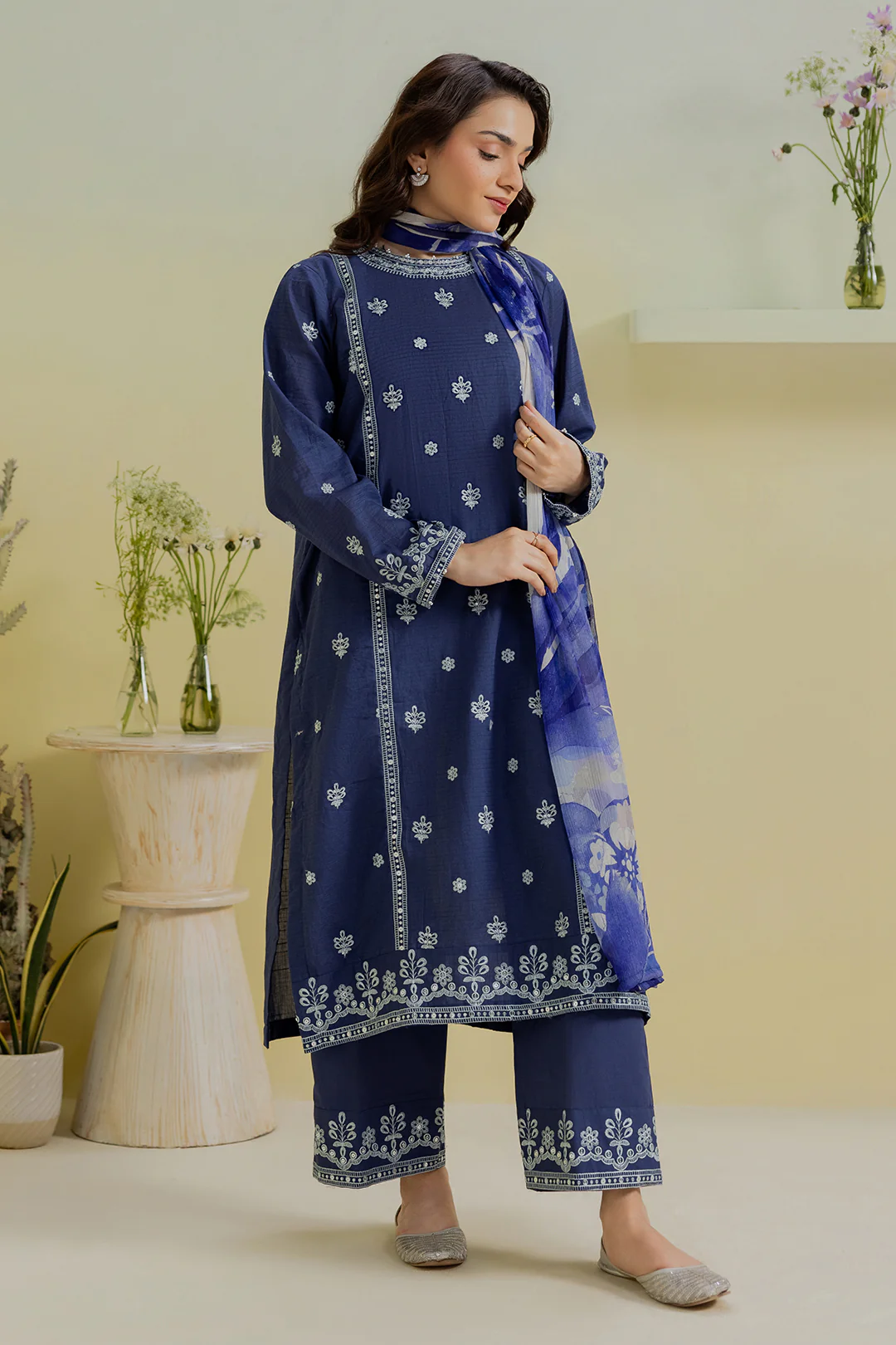 Embroidered Kurta Dupatta Trouser - 2560 - Image 3